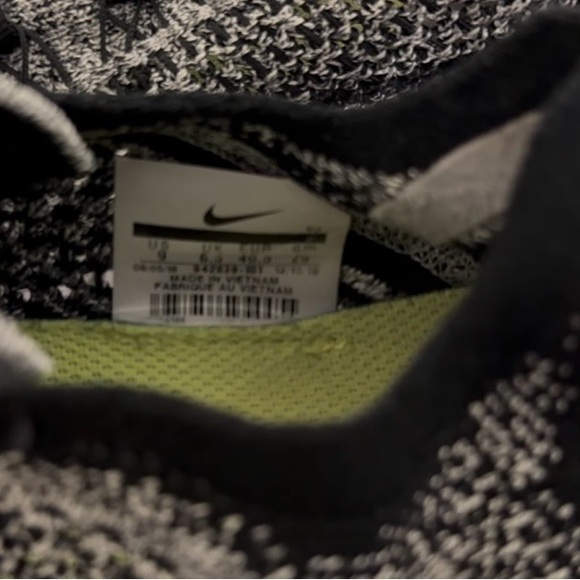 Women’s Nike FN Flyknit blk/white “oreo” pattern, sz 9, used many miles! - Picture 5 of 8
